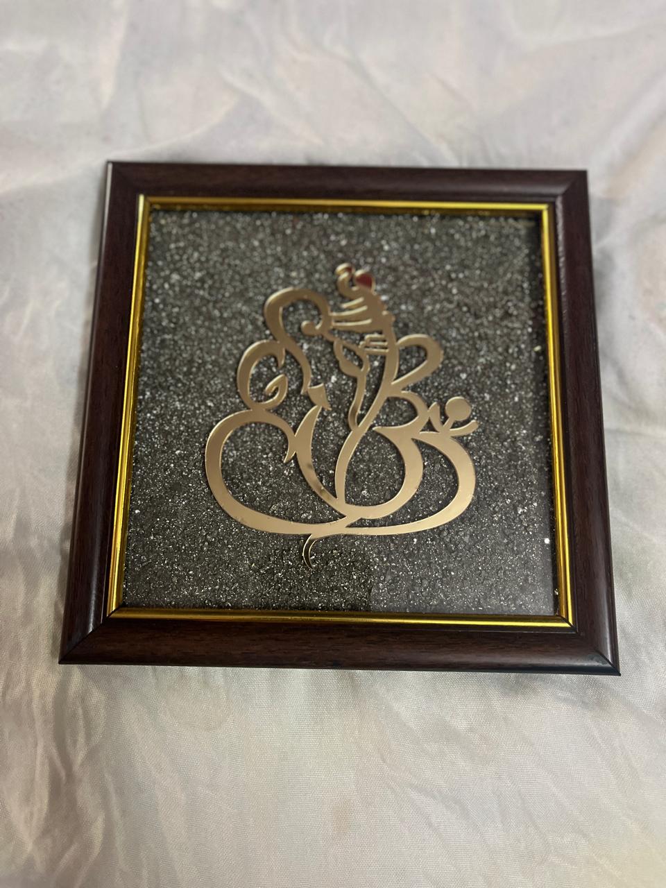 Pyrite Frame Photo – Crystal Energy Wall Décor