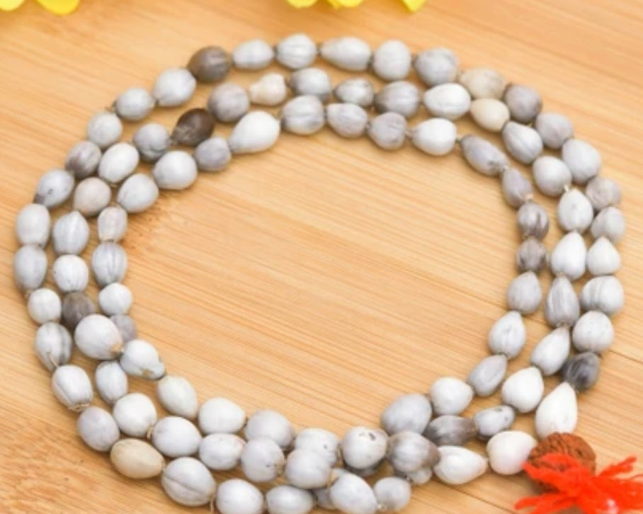 Natural Vaijanti Mala